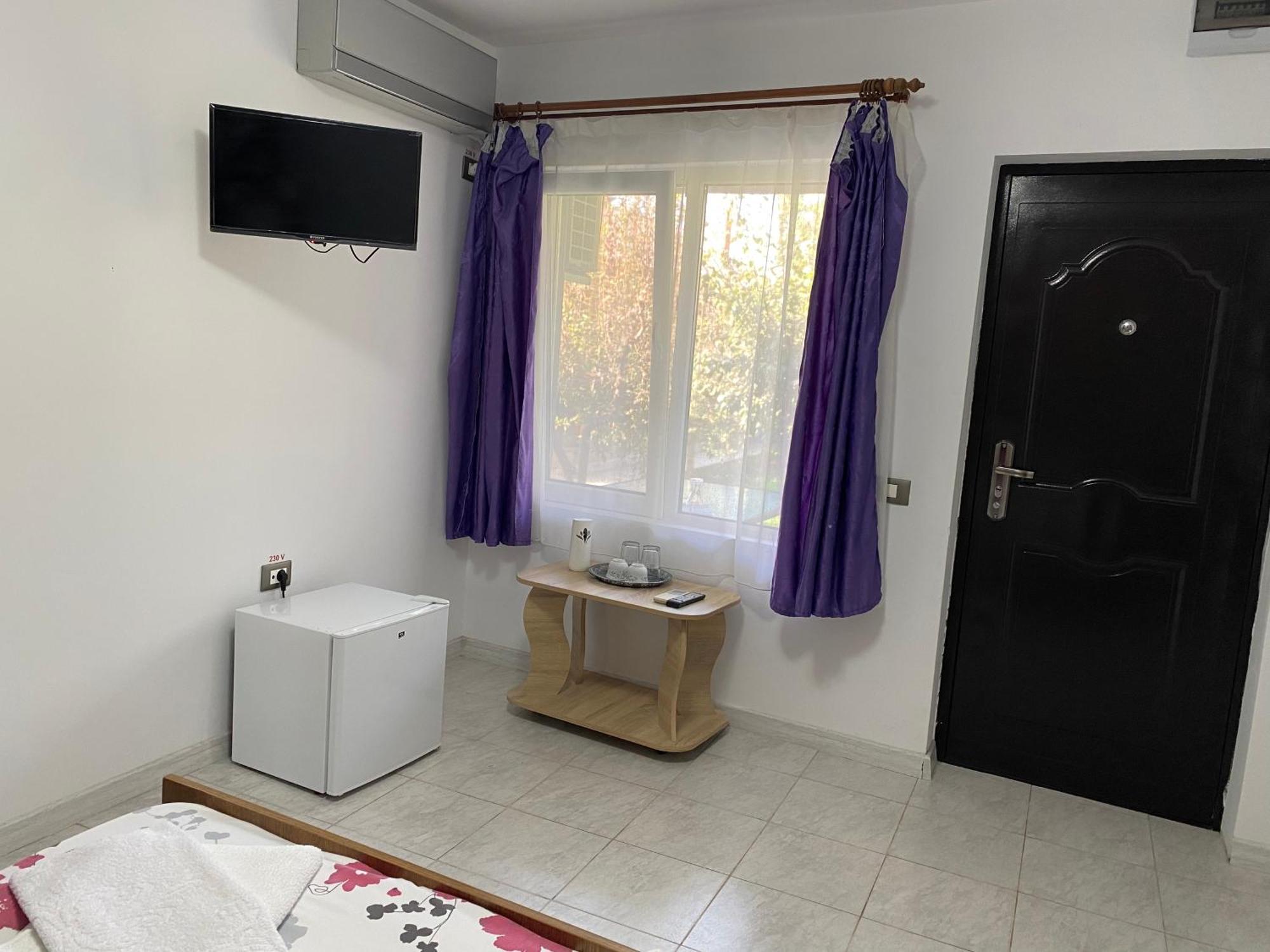 Raven Comstar Apartment Corbu  Exterior foto